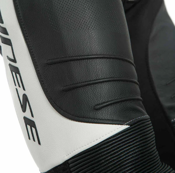 Мотокомбинезон Dainese LAGUNA SECA 5 1PC LEATHER SUIT PERF Black White 20151346762244 фото