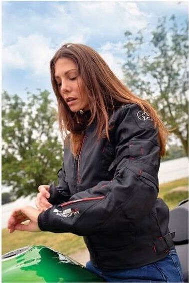 Куртка женская Oxford Girona 1.0 WS Short Jkt Stealth Black (M) TW25012 фото